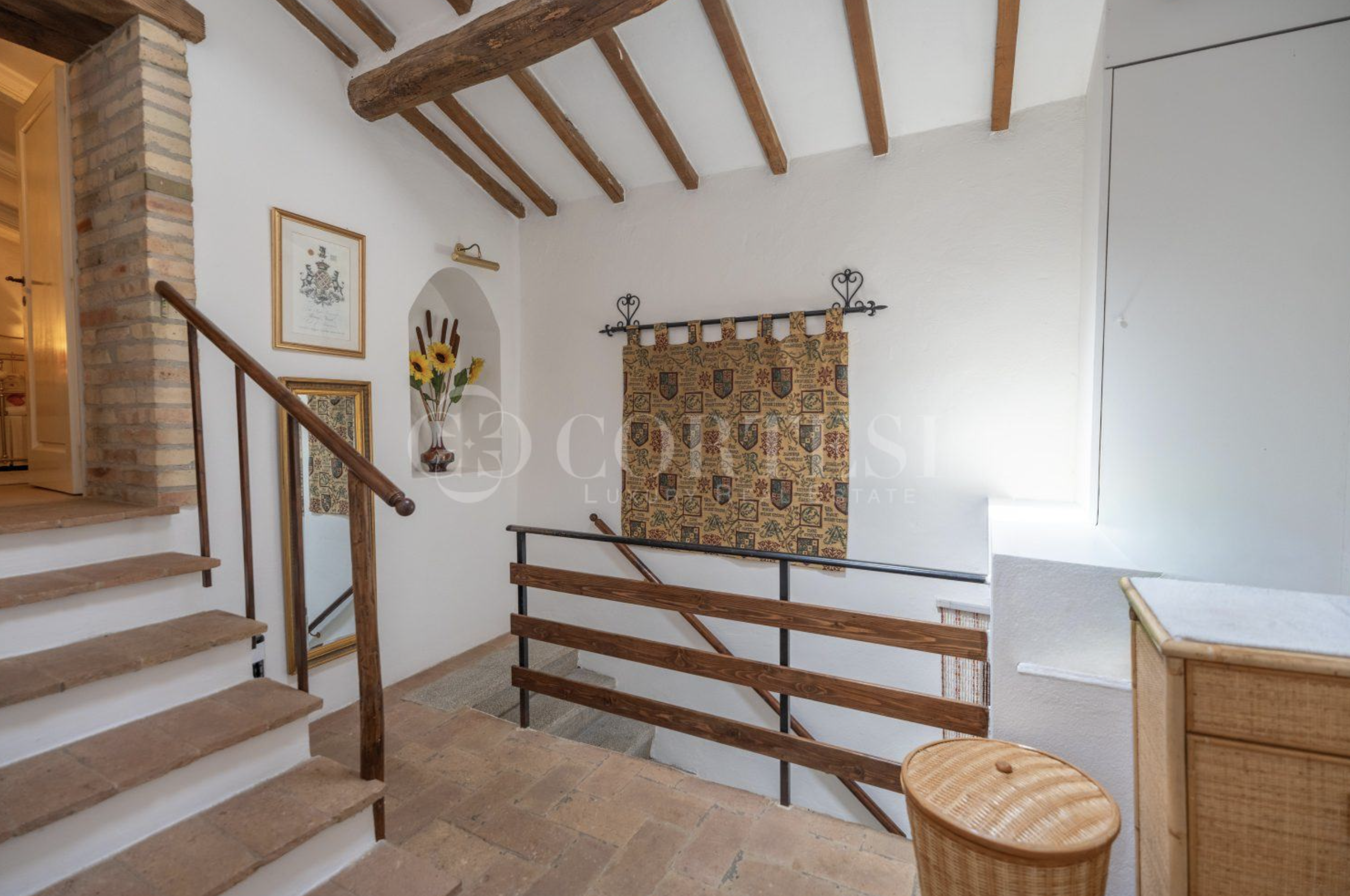 Treppenhaus Landhaus Cortona Toskanisches Landhaus mit Pool und Gästehaus bei Cortona