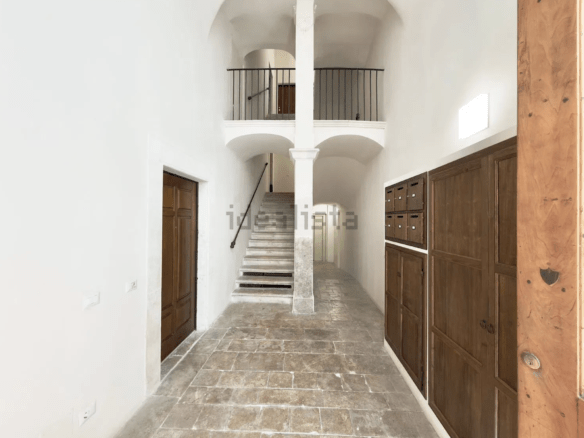 Exklusive Residenz in restauriertem Adelspalast im historischen Zentrum von L’Aquila / Abruzzen